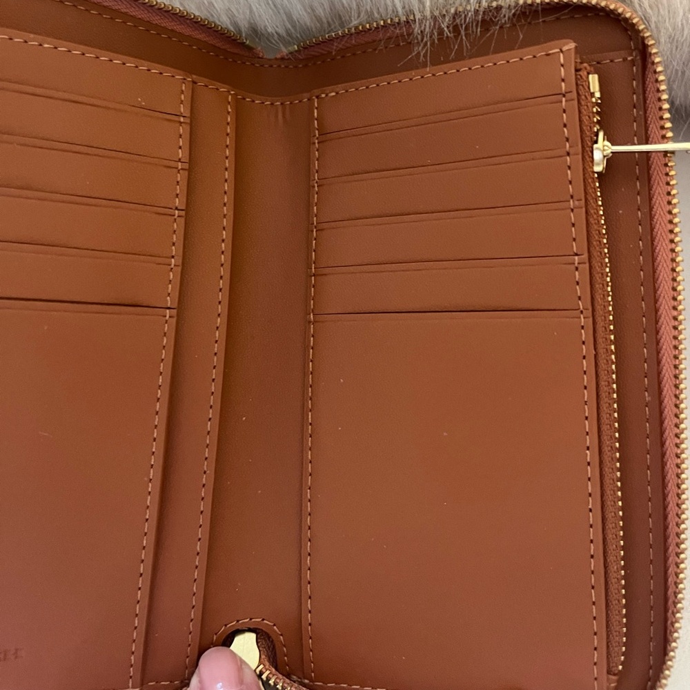 NWT Coach Brass Accent Zip Wallet in Faded Orange - Picture 5 of 6